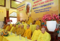 Đồng Tháp: Ban Kinh tế Tài chính và Ban Hoằng pháp Trung ương thăm BTS tỉnh và cúng dường trường hạ tại chùa Hoà Long.
