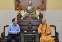 Bí thư Thành ủy và phái đoàn lãnh đạo TP.Cần Thơ thăm Đức Pháp chủ GHPGVN